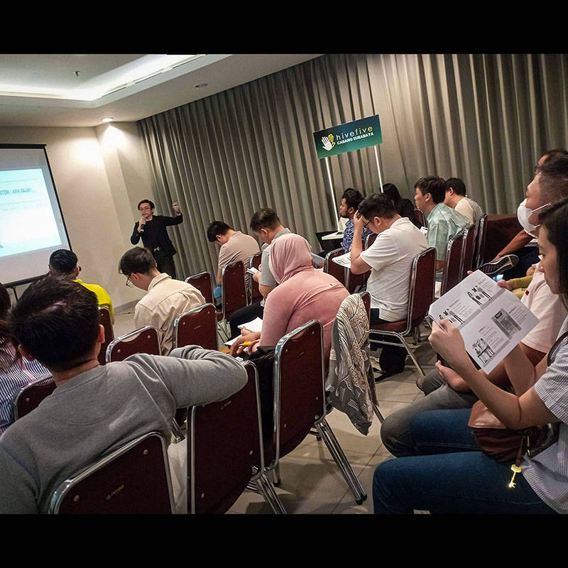 Pembicara Seminar Surabaya